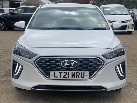 HYUNDAI IONIQ 1.6 h-GDi 8.9kWh Premium DCT Euro 6 (s/s) 5dr