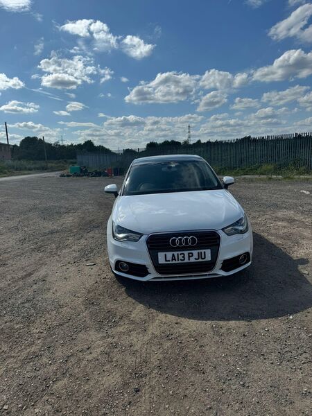 AUDI A1 1.4 TFSI S line Style Edition Sportback S Tronic Euro 5 (s/s) 5dr