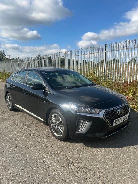 HYUNDAI IONIQ 1.6 h-GDi 8.9kWh Premium DCT Euro 6 (s/s) 5dr