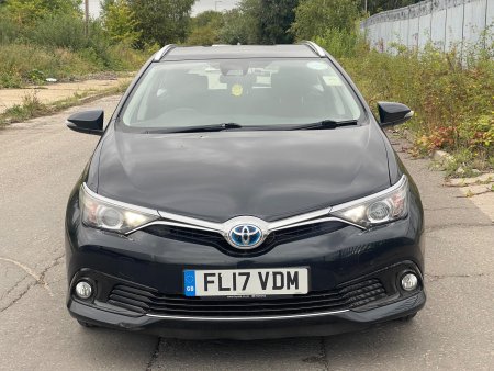 TOYOTA AURIS 1.8 VVT-h Business Edition Touring Sports CVT Euro 6 (s/s) 5dr (Safety Sense)