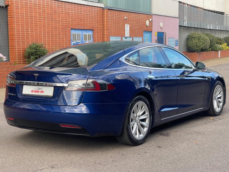 TESLA MODEL S