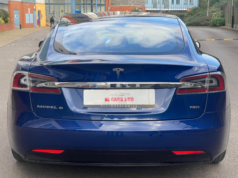 TESLA MODEL S